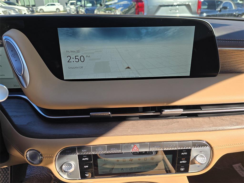 new 2025 Genesis G90 car, priced at $91,700