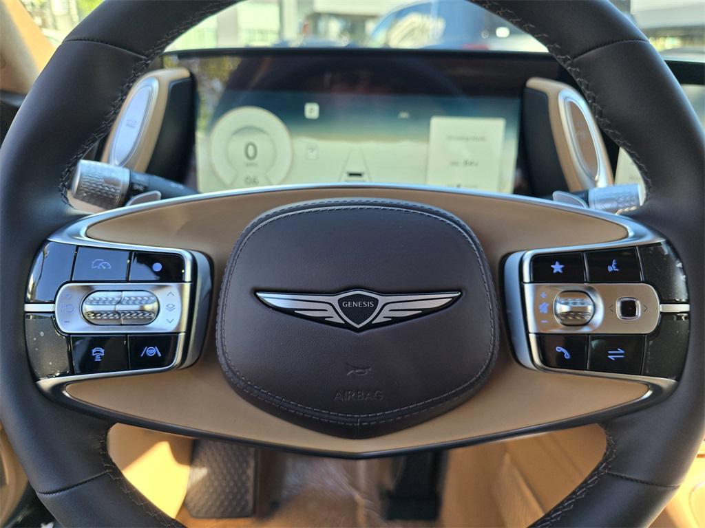 new 2025 Genesis G90 car, priced at $91,700