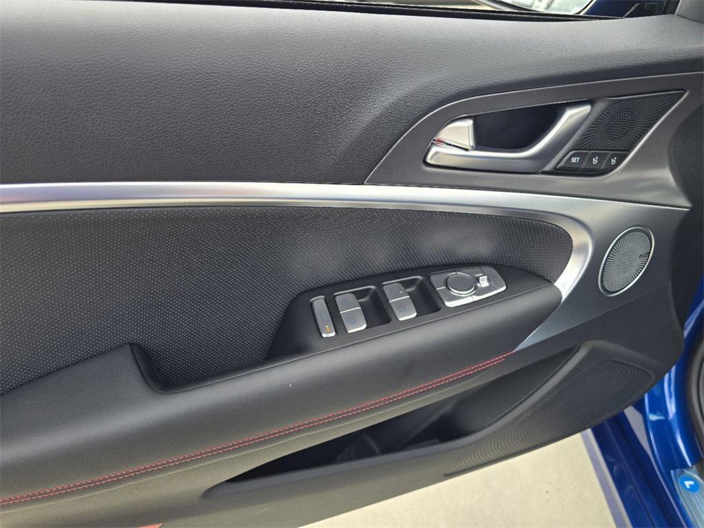 new 2025 Genesis G70 car, priced at $48,625