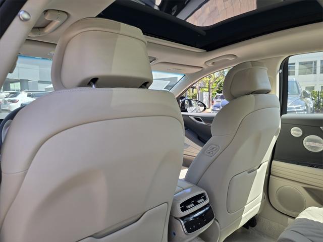 new 2025 Genesis G80 car