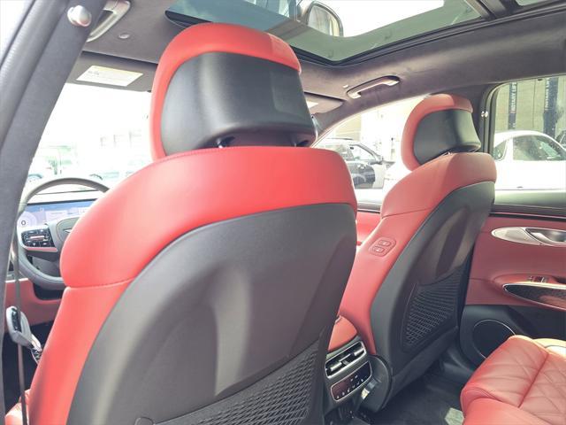 new 2026 Genesis GV70 car