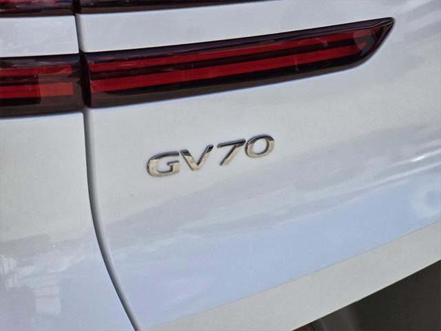 new 2025 Genesis GV70 car