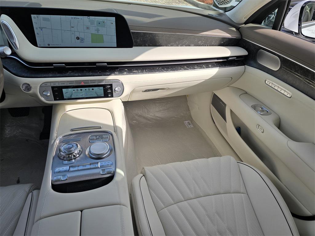 new 2025 Genesis G90 car, priced at $102,405