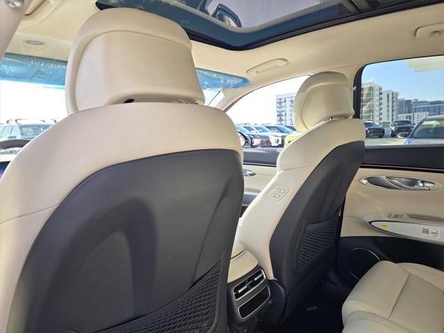 new 2026 Genesis GV70 car