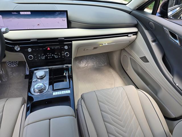 new 2025 Genesis G80 car, priced at $79,280