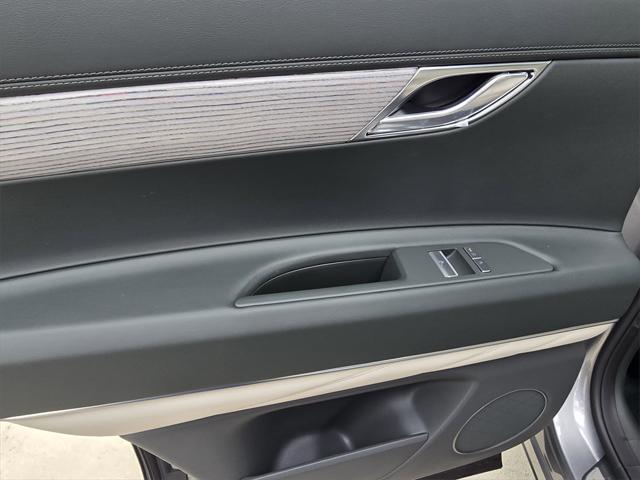 new 2025 Genesis GV80 car, priced at $64,990