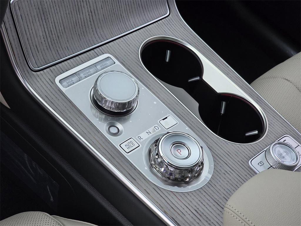 new 2025 Genesis GV80 car, priced at $68,395