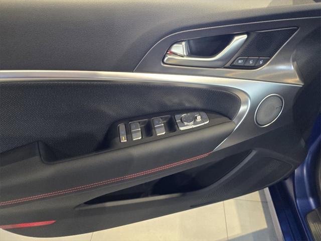 new 2025 Genesis G70 car, priced at $49,300