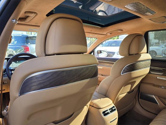 new 2025 Genesis G90 car, priced at $102,700