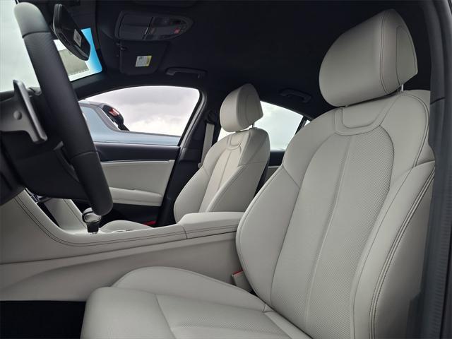 new 2025 Genesis G70 car, priced at $45,045