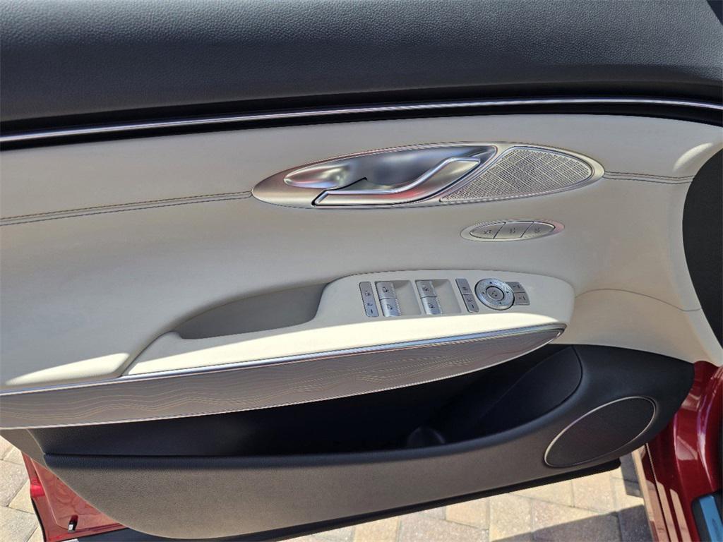 new 2025 Genesis GV70 car, priced at $54,605