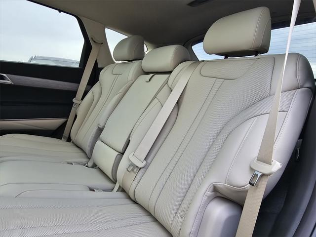 new 2025 Genesis GV80 car