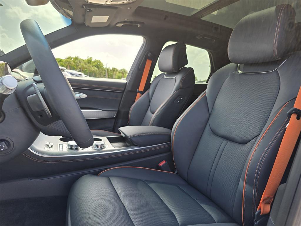 new 2026 Genesis GV70 car