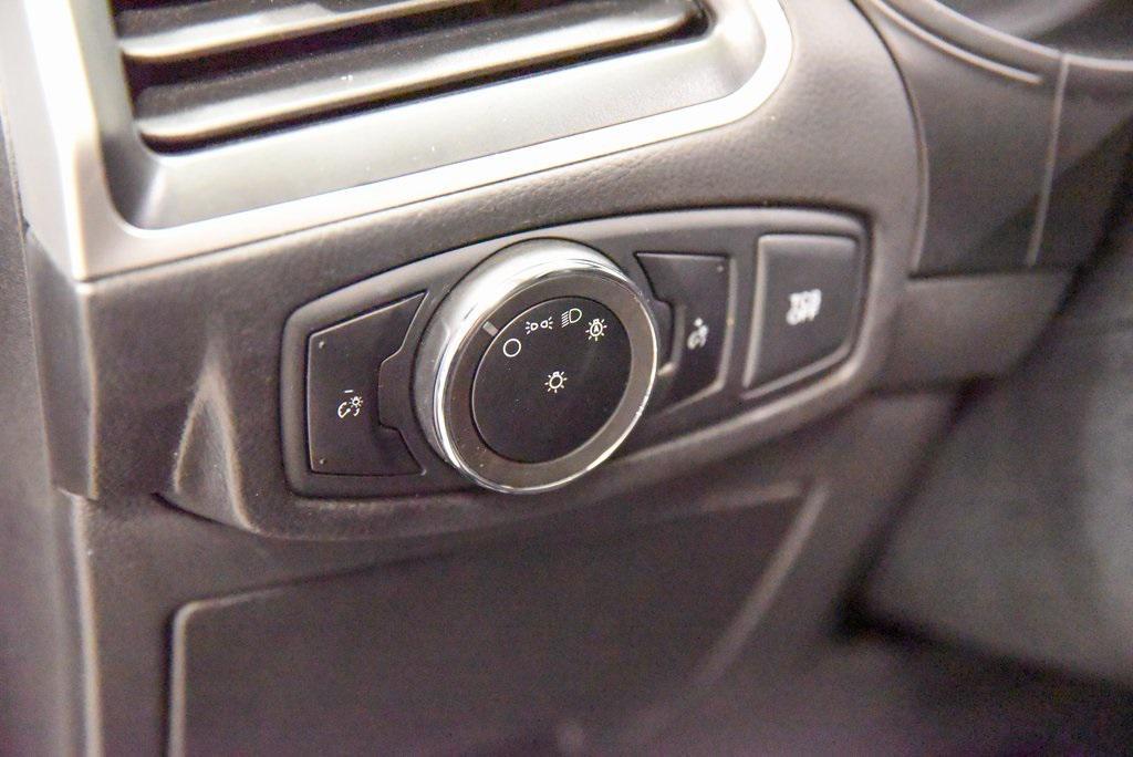 used 2024 Ford Edge car, priced at $22,589
