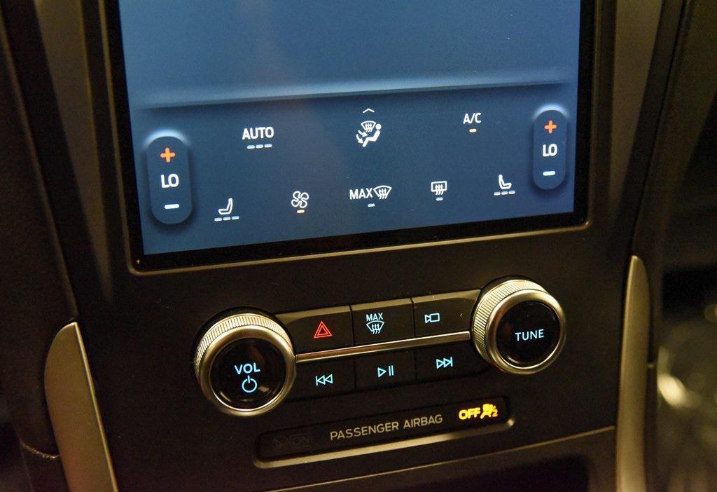 used 2024 Ford Edge car, priced at $22,589