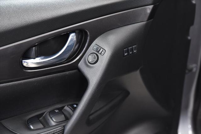 used 2019 Nissan Rogue car, priced at $19,995