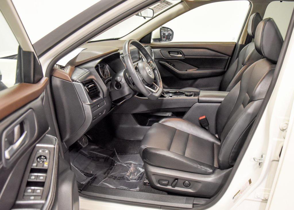 used 2023 Nissan Rogue car, priced at $25,272