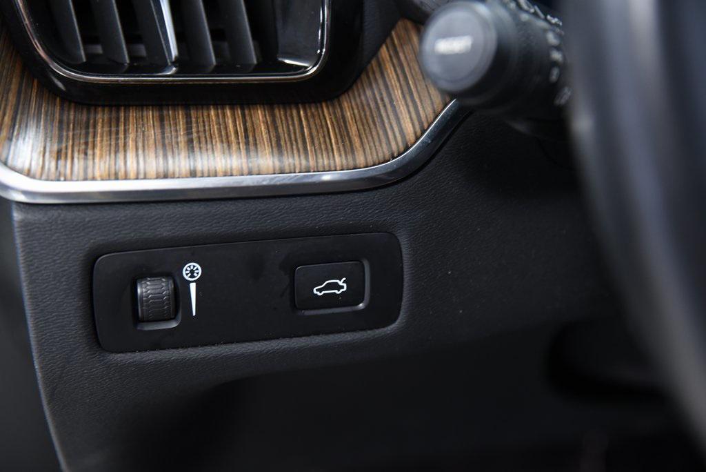 used 2022 Volvo XC60 car, priced at $25,000