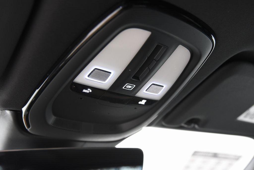 used 2022 Volvo XC60 car, priced at $25,000