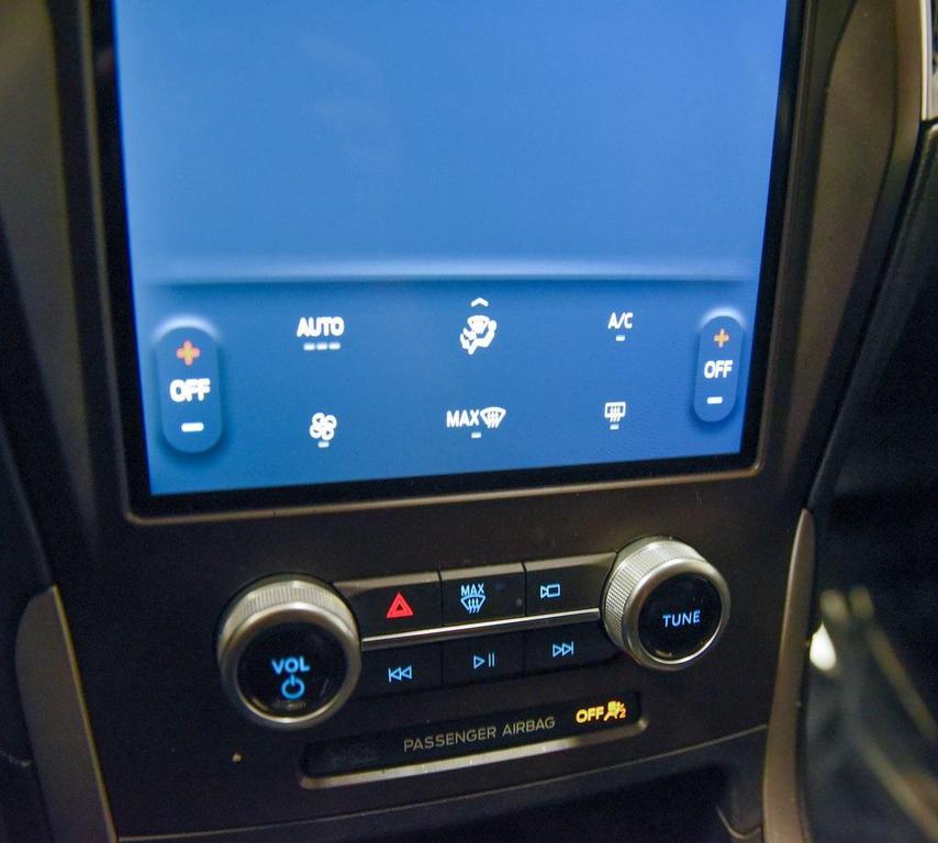 used 2021 Ford Edge car, priced at $16,272