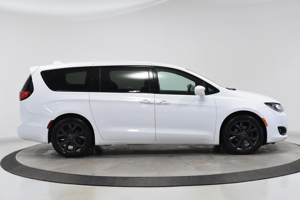 used 2018 Chrysler Pacifica car, priced at $13,995