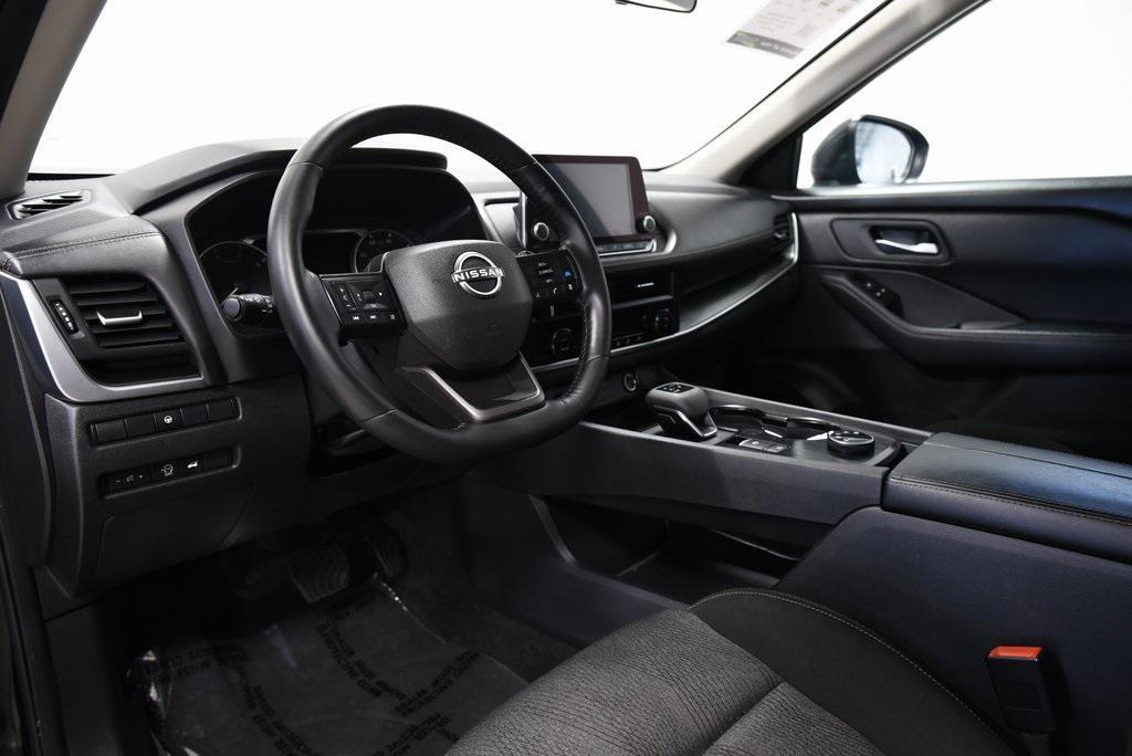 used 2025 Nissan Rogue car, priced at $23,989