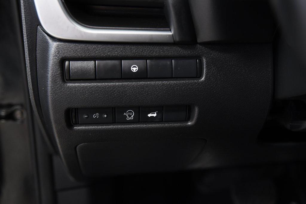 used 2025 Nissan Rogue car, priced at $23,989