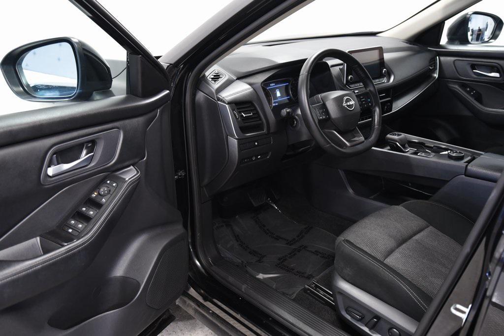 used 2025 Nissan Rogue car, priced at $23,989