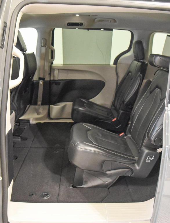 used 2022 Chrysler Pacifica car, priced at $23,441