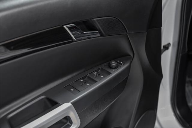 used 2015 Chevrolet Captiva Sport car, priced at $12,995