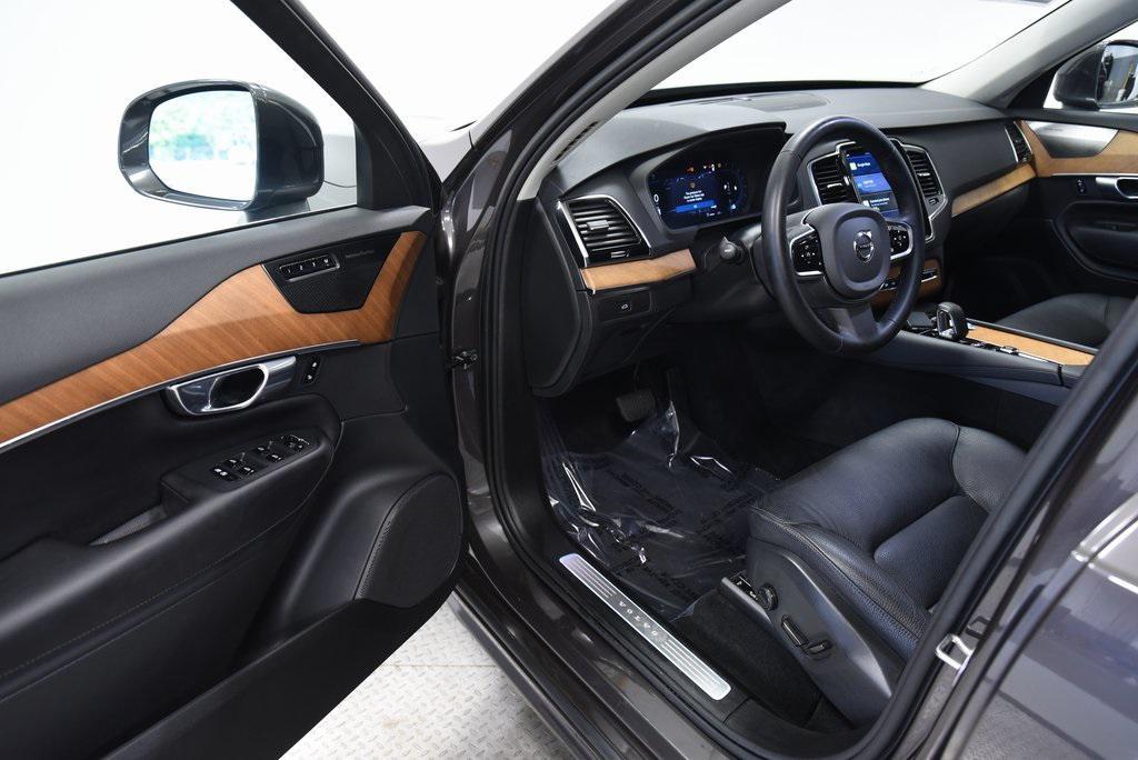 used 2023 Volvo XC90 car, priced at $33,589