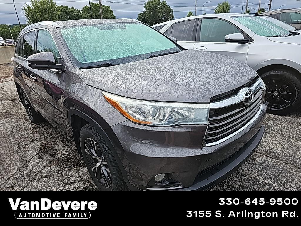 used 2016 Toyota Highlander car, priced at $17,995