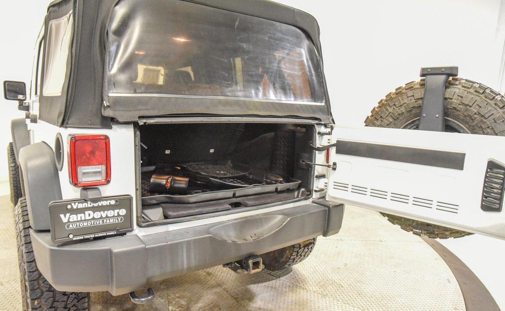 used 2015 Jeep Wrangler Unlimited car, priced at $17,489