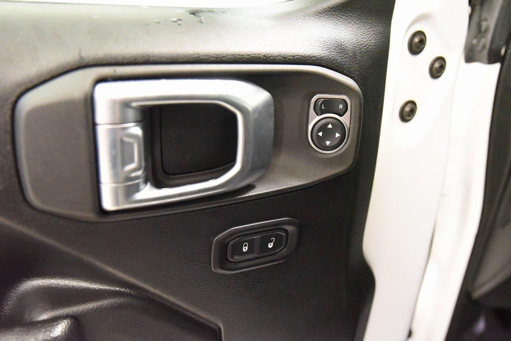 used 2022 Jeep Gladiator car, priced at $29,589
