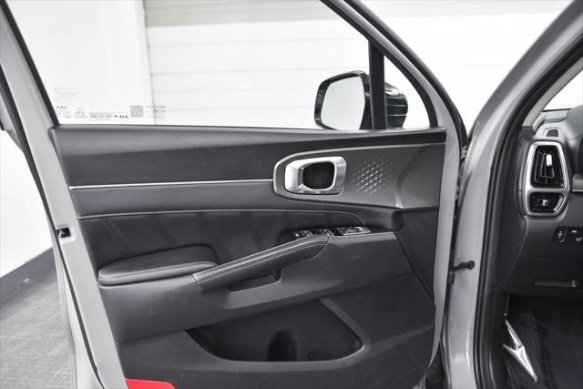 used 2022 Kia Sorento car, priced at $28,441