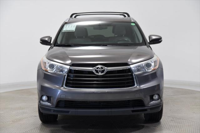 used 2016 Toyota Highlander car, priced at $18,189