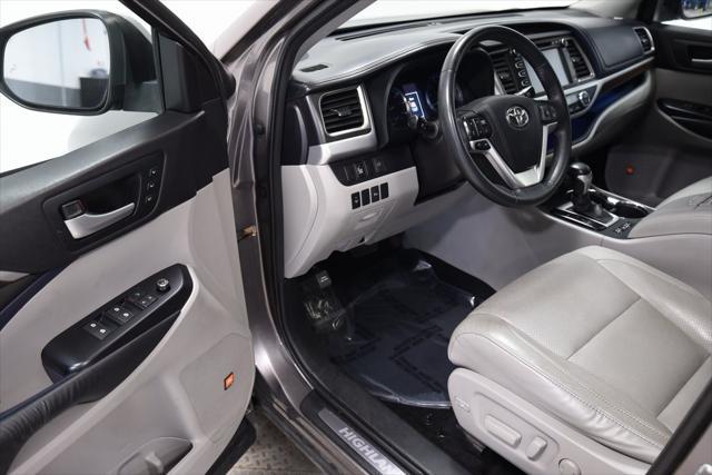 used 2016 Toyota Highlander car, priced at $18,189