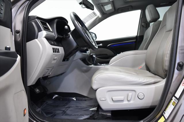 used 2016 Toyota Highlander car, priced at $18,189