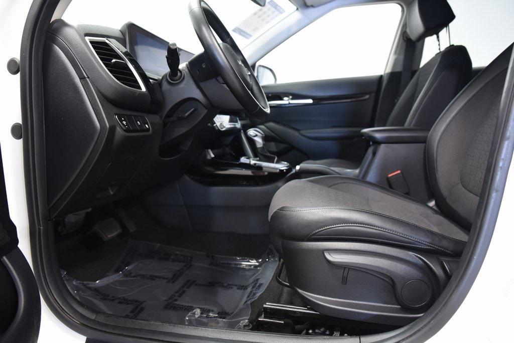 used 2024 Kia Seltos car, priced at $23,772