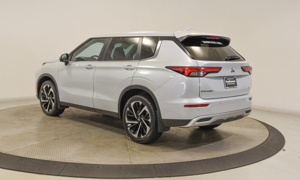 used 2023 Mitsubishi Outlander car, priced at $21,141