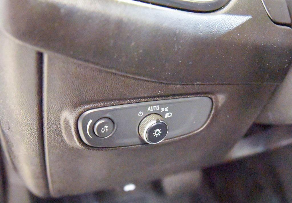 used 2022 Chevrolet Equinox car, priced at $23,995