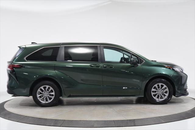 used 2022 Toyota Sienna car, priced at $30,972