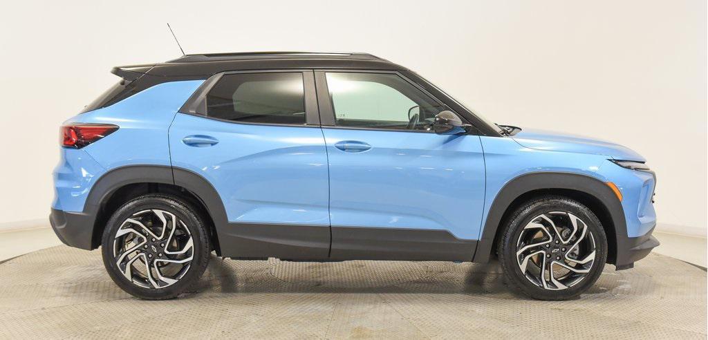 used 2025 Chevrolet TrailBlazer car, priced at $27,872
