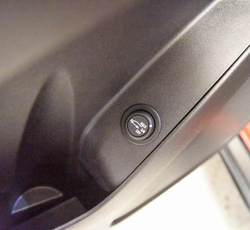 used 2020 Chevrolet Equinox car, priced at $18,972