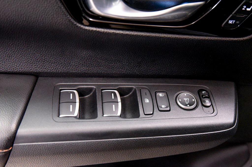 used 2023 Honda CR-V Hybrid car, priced at $27,989