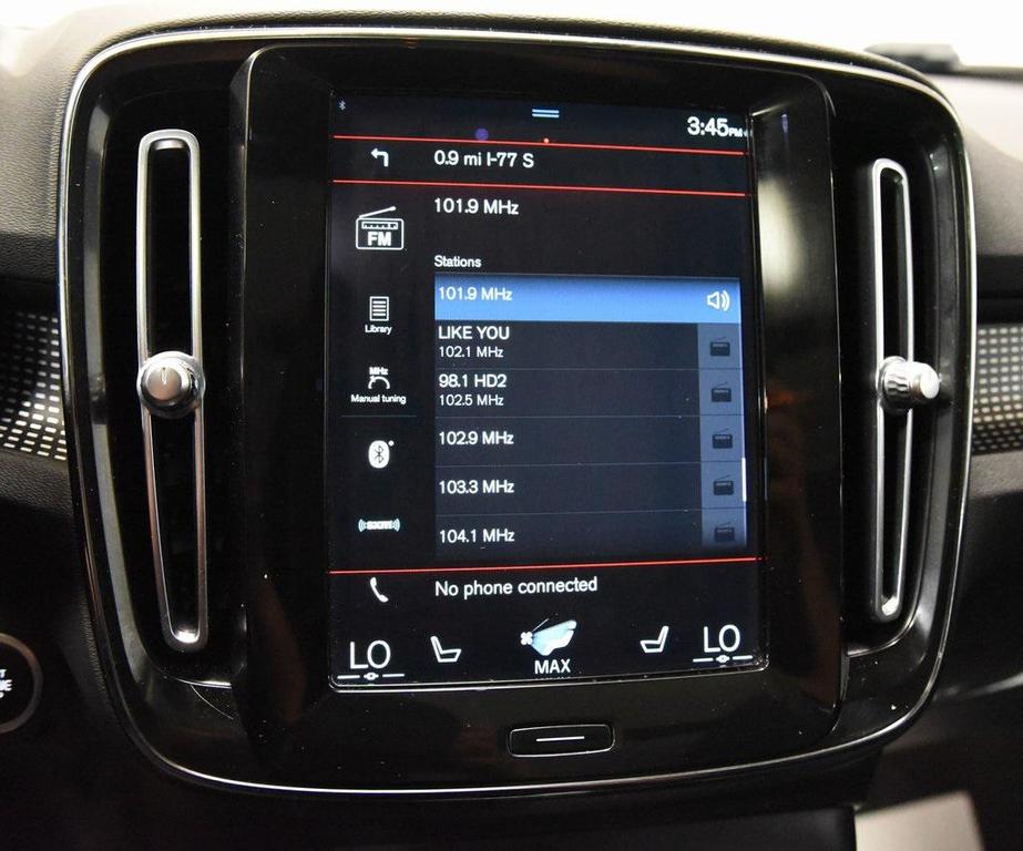 used 2021 Volvo XC40 car, priced at $19,941