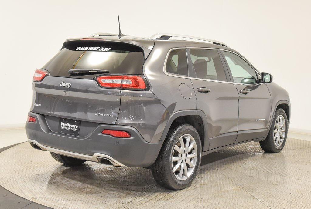 used 2018 Jeep Cherokee car, priced at $12,995