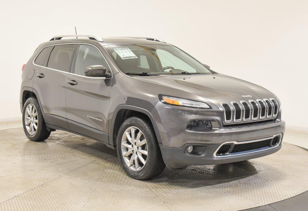 used 2018 Jeep Cherokee car, priced at $12,995