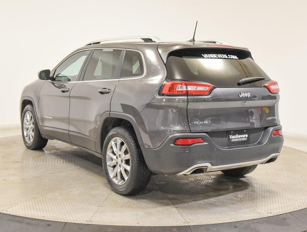 used 2018 Jeep Cherokee car, priced at $12,995