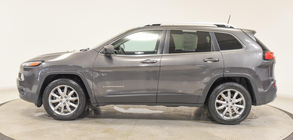 used 2018 Jeep Cherokee car, priced at $12,995